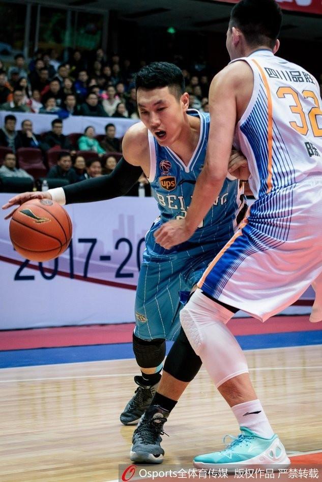 澳门美高梅官方-里程碑夜阿贾克斯刷新队史纪录，CBA常规赛窗口期刷纪录，质疑声仍在，医务组通报恢复